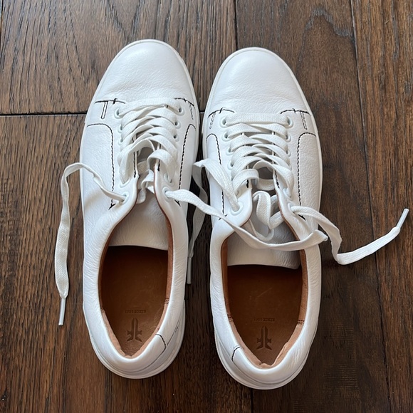 Like new Frye sneakers - Picture 3 of 4